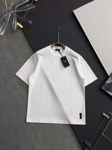 2025年4月13日入荷春夏 新作Fendi半袖 tシャツ高...