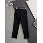 2025年4月13日入荷春夏 新作Fendiスラックス高級なプレゼント/誕生日プレゼント/高品質/メンツ/記念品/ wenzhou工場