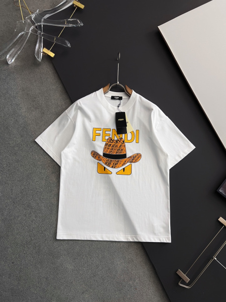 2025年4月14日入荷春夏 新作Fendi半袖 tシャツ高...