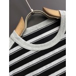 2025年4月14日入荷春夏 新作Miumiu半袖 tシャツ高級なプレゼント/誕生日プレゼント/高品質/メンツ/記念品/ wenzhou工場