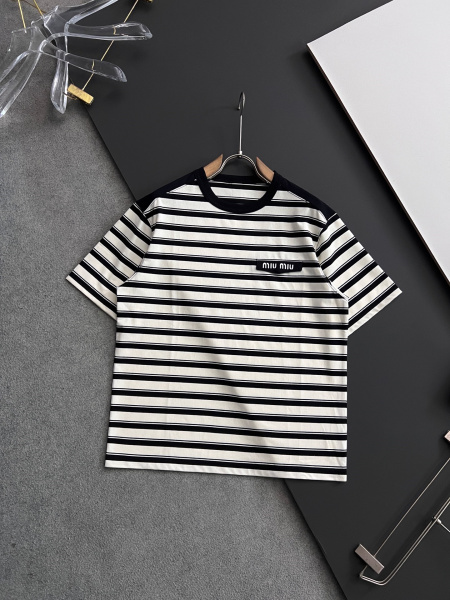 2025年4月14日入荷春夏 新作Miumiu半袖 tシャツ...