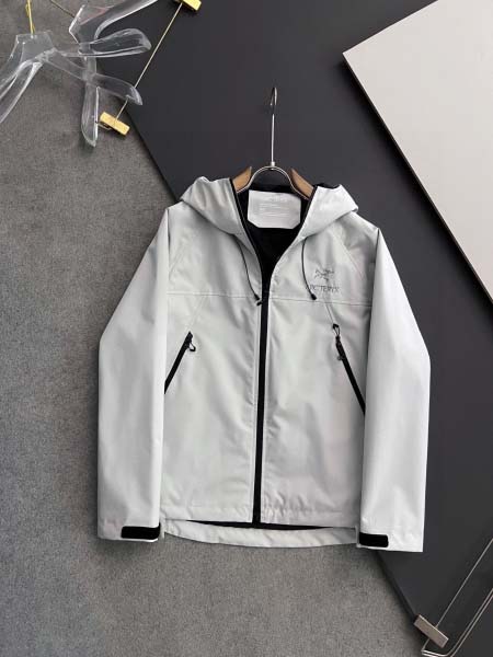 2025年4月15日入荷春夏 新作ARCTERYXジャケット...