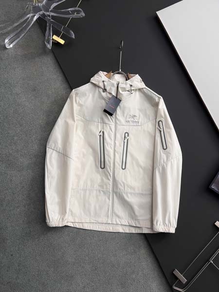2025年4月15日入荷春夏 新作ARCTERYX高級なプレ...