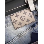 2025年4月15日入荷春夏 新作Louis Vuittonジーパン高級なプレゼント/誕生日プレゼント/高品質/メンツ/記念品/ wenzhou工場