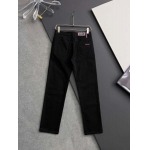 2025年4月15日入荷春夏 新作Pradaジーパン高級なプレゼント/誕生日プレゼント/高品質/メンツ/記念品/ wenzhou工場