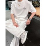 2025年4月9日入荷新作fendi半袖 Tシャツ 超厳選★誕生日プレゼント/結婚祝い/内祝い/贈り物/YI+YI工場S-2XL