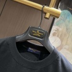 2025年4月19日入荷新作Louis Vuitton半袖Tシャツ 超厳選★誕生日プレゼント/結婚祝い/内祝い/贈り物/YI+YI工場S-XXL