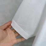 2025年4月19日入荷新作Givenchy半袖Tシャツ 超厳選★誕生日プレゼント/結婚祝い/内祝い/贈り物/YI+YI工場S-XXL