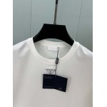 2025年4月19日入荷新作Prada半袖Tシャツ 超厳選★誕生日プレゼント/結婚祝い/内祝い/贈り物/YI+YI工場S-XXL
