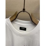 2025年4月19日入荷新作Fendi半袖Tシャツ 超厳選★誕生日プレゼント/結婚祝い/内祝い/贈り物/YI+YI工場S-XL