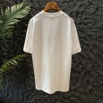 2025年4月19日入荷新作FENDI半袖Tシャツ 超厳選★誕生日プレゼント/結婚祝い/内祝い/贈り物/YI+YI工場S~XL