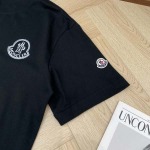 2025年4月19日入荷新作Moncler半袖Tシャツ 超厳選★誕生日プレゼント/結婚祝い/内祝い/贈り物/YI+YI工場S～XL
