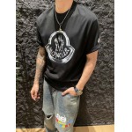 2025年4月19日入荷新作Moncler半袖Tシャツ 超厳選★誕生日プレゼント/結婚祝い/内祝い/贈り物/YI+YI工場S～XL