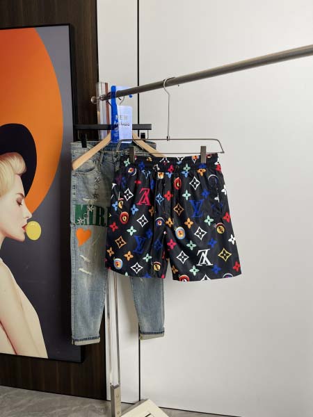 2025年4月19日入荷新作Louis Vuitton半ズボ...