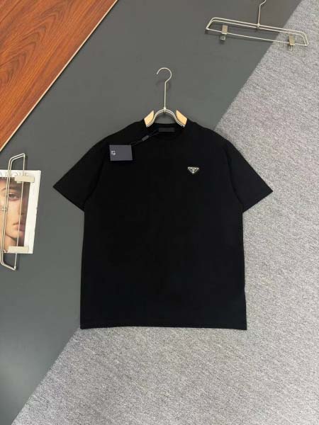 2025年4月19日入荷新作Prada半袖Tシャツ 超厳選★...