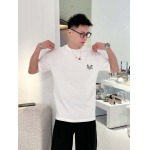 2025年4月19日入荷新作FENDI半袖Tシャツ 超厳選★誕生日プレゼント/結婚祝い/内祝い/贈り物/YI+YI工場S-XXL