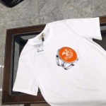 2025年4月19日入荷新作HERMES半袖Tシャツ 超厳選★誕生日プレゼント/結婚祝い/内祝い/贈り物/YI+YI工場M-3XL
