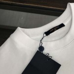 2025年4月19日入荷新作Louis Vuitton半袖Tシャツ 超厳選★誕生日プレゼント/結婚祝い/内祝い/贈り物/YI+YI工場M-3XL