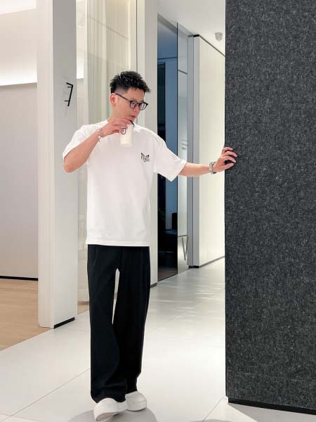 2025年4月19日入荷新作FENDI半袖Tシャツ 超厳選★...