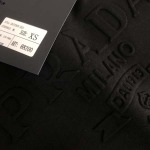 2025年4月20日入荷新作Prada半袖Tシャツ 超厳選★誕生日プレゼント/結婚祝い/内祝い/贈り物/YI+YI工場S-XL