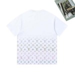 2025年4月20日入荷新作Louis Vuitton半袖Tシャツ 超厳選★誕生日プレゼント/結婚祝い/内祝い/贈り物/YI+YI工場S-XL