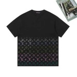 2025年4月20日入荷新作Louis Vuitton半袖Tシャツ 超厳選★誕生日プレゼント/結婚祝い/内祝い/贈り物/YI+YI工場S-XL