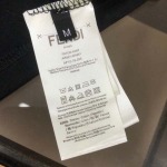 2025年4月20日入荷新作Fendi半袖Tシャツ 超厳選★誕生日プレゼント/結婚祝い/内祝い/贈り物/YI+YI工場S-XL