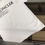 2025年4月20日入荷新作Moncler半袖Tシャツ 超厳選★誕生日プレゼント/結婚祝い/内祝い/贈り物/YI+YI工場S-XL