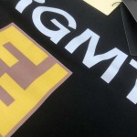 2025年4月20日入荷新作Fendi半袖Tシャツ 超厳選★誕生日プレゼント/結婚祝い/内祝い/贈り物/YI+YI工場S~XL