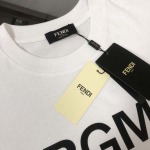 2025年4月20日入荷新作Fendi半袖Tシャツ 超厳選★誕生日プレゼント/結婚祝い/内祝い/贈り物/YI+YI工場S～XL
