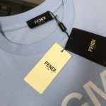 2025年4月20日入荷新作Fendi半袖Tシャツ 超厳選★誕生日プレゼント/結婚祝い/内祝い/贈り物/YI+YI工場S~XL