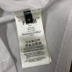 2025年4月20日入荷新作Fendi半袖Tシャツ 超厳選★誕生日プレゼント/結婚祝い/内祝い/贈り物/YI+YI工場S～XL