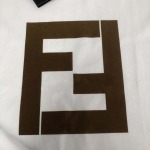2025年4月20日入荷新作Fendi半袖Tシャツ 超厳選★誕生日プレゼント/結婚祝い/内祝い/贈り物/YI+YI工場S-XL