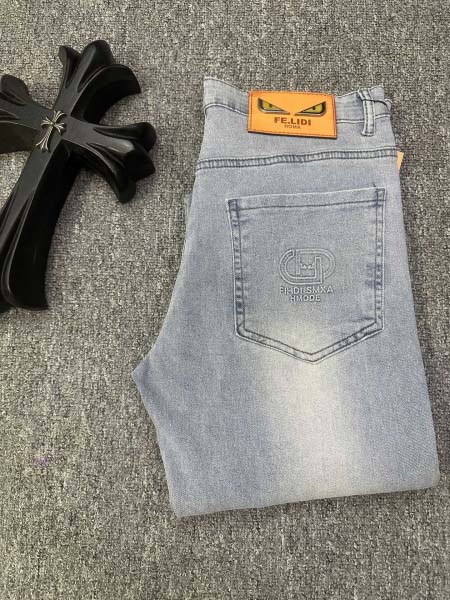 2025年4月21日入荷春夏新作Fendiジーパン★誕生日プ...