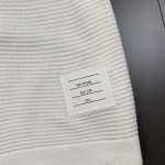 2025年4月21日入荷新作Thom Browneニット半袖 Tシャツ★誕生日プレゼント/結婚祝い/内祝い/贈り物/YI+YI工場M-3XL