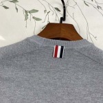 2025年4月21日入荷新作Thom Browneニット半袖 Tシャツ★誕生日プレゼント/結婚祝い/内祝い/贈り物/YI+YI工場M-3XL