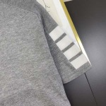 2025年4月21日入荷新作Thom Browneニット半袖 Tシャツ★誕生日プレゼント/結婚祝い/内祝い/贈り物/YI+YI工場M-3XL