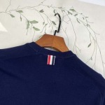 2025年4月21日入荷新作Thom Browneニット半袖 Tシャツ★誕生日プレゼント/結婚祝い/内祝い/贈り物/YI+YI工場M-3XL