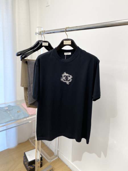 2025年4月21日入荷新作CHANEL半袖 Tシャツ★誕生...