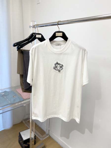 2025年4月21日入荷新作CHANEL半袖 Tシャツ★誕生...