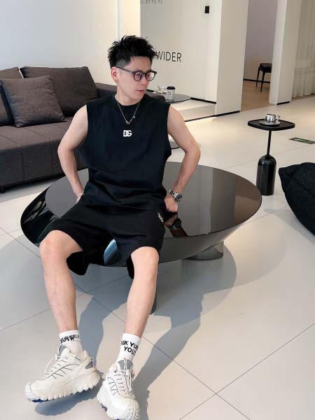 2025年4月22日入荷新作D&G タンクトップ男女兼用★誕...