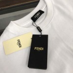 2025年4月22日入荷新作FENDI 半袖 Tシャツ★誕生日プレゼント/ファッションの流行/贈り物/YI+YI工場M-XXXL