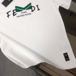 2025年4月22日入荷新作FENDI 半袖 Tシャツ★誕生日プレゼント/ファッションの流行/贈り物/YI+YI工場M-XXXL