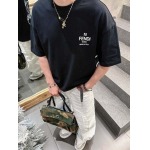 2025年4月22日入荷新作FENDI 半袖 Tシャツ★誕生日プレゼント/ファッションの流行/贈り物/YI+YI工場S-2XL