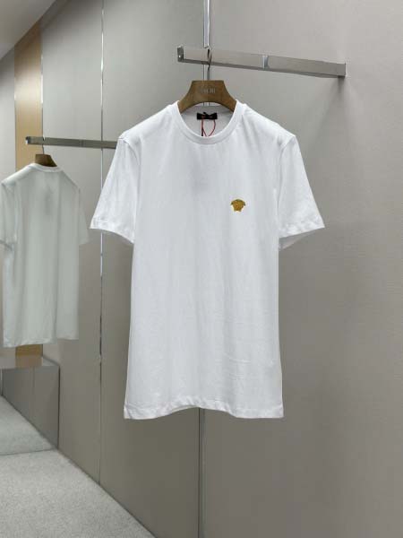 2025年4月22日入荷新作Versace 半袖 Tシャツ★...