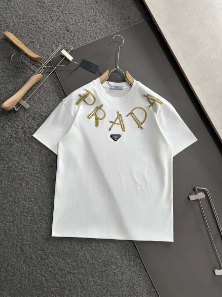 2025年4月22日入荷新作PRADA 半袖 Tシャツ★誕生...