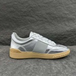 2025年4月22日入荷新品Valentino男女兼用原版復刻 ブランド靴本革製ギフト/誕生日/CT工場35-45