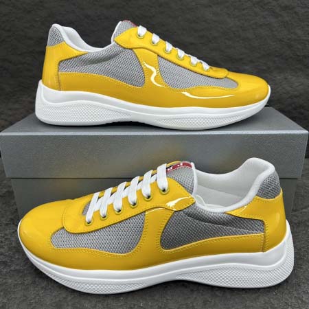 2025年4月23日入荷新品Prada女性用原版復刻 ブラン...