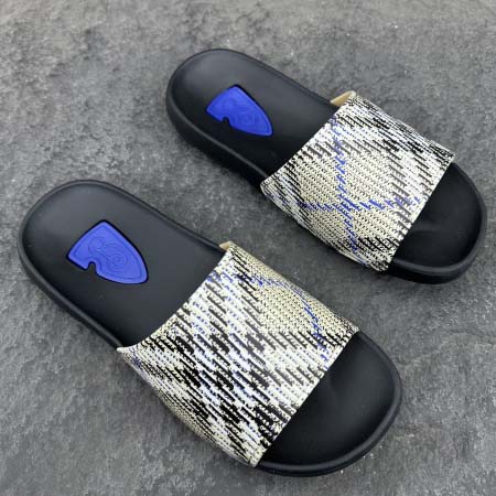 2025年4月23日入荷新品Burberry男性用原版復刻 ...