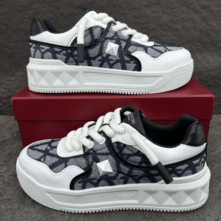 2025年4月23日入荷新品VALENTINO男女兼用原版復...